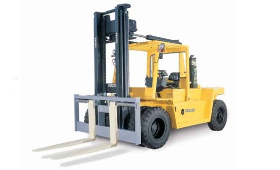 Kato Cranes on rent in Ahmedabad