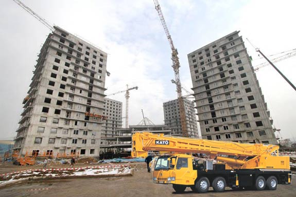 Kato Cranes on rent in Ahmedabad