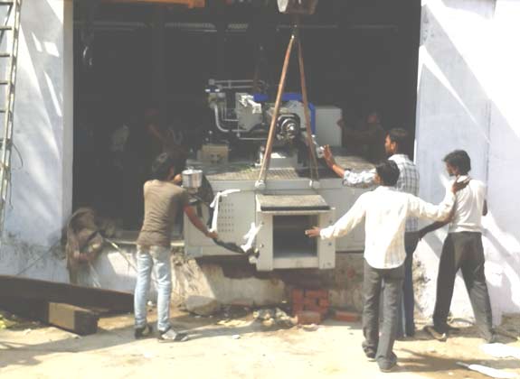Manual Workers for Shifting - Loading and Unloading of heavy goods in Ahmedabad